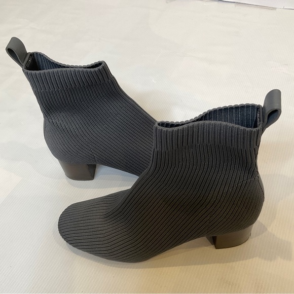 Everlane The Glove Boots Size 5.5 Dark Grey - Picture 5 of 9